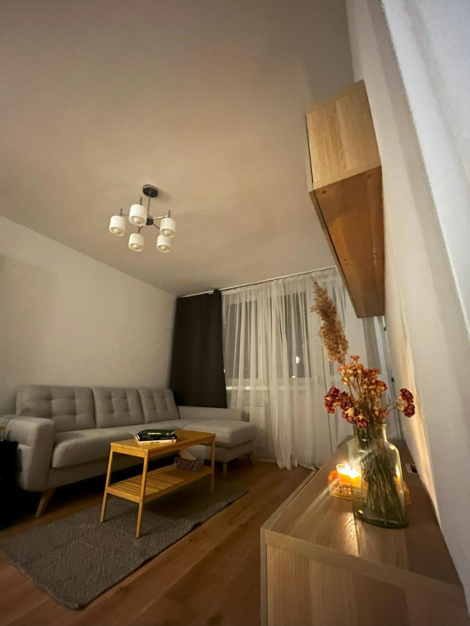 Apartament Mila - Muzeum Polin Apartamento Varsóvia Exterior foto